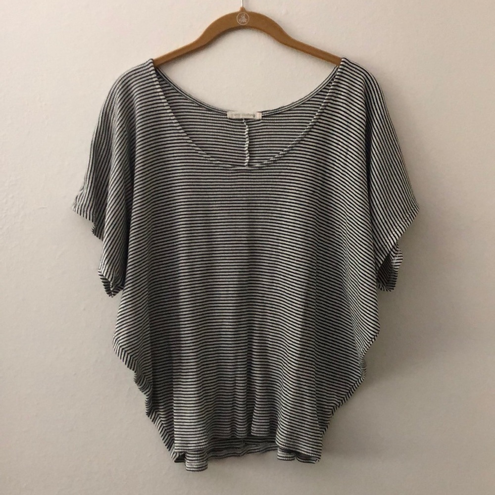 Black and white striped short sleeve T-shirt